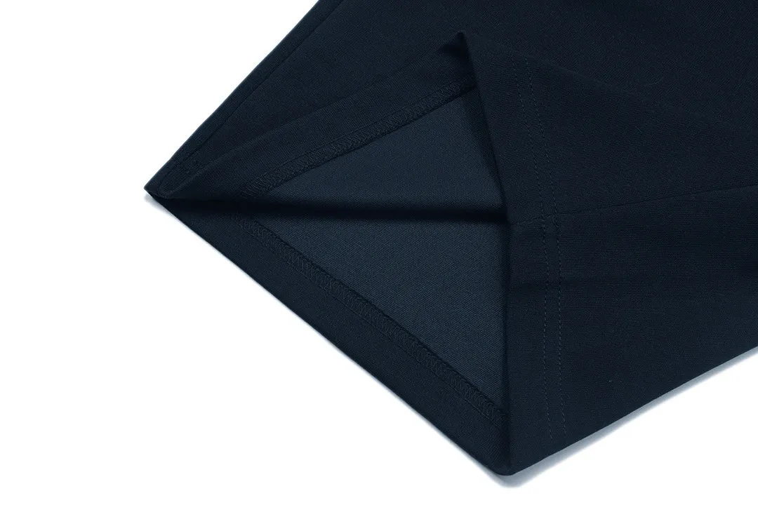 AMI 2026New Arrival Imported machine-embroidered love letter logo, essential for daily commuting for men and women Casual shorts ·Customized milk silk cotton fabric ·Imported machine embroidery technology ·Waist label, hangtag, three wash marks complete Color: Dark Blue Sizes: XS S M L